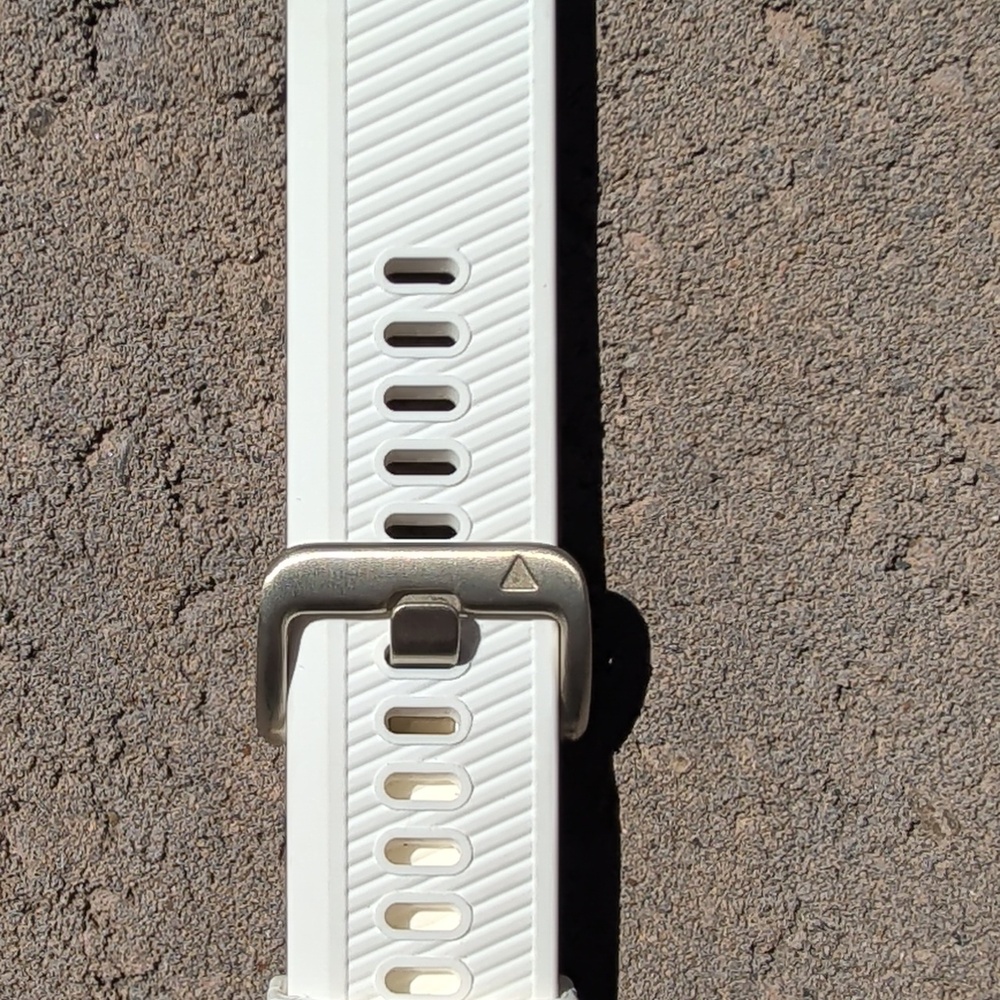Garmin Quick Release 20 Watch Band White/Gold New w/o Box - Picture 2 of 3